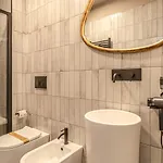 Wabi Sabi Apartment, Posto Auto Privato, Apartament Livorno
