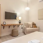 Apartament Wabi Sabi Apartment, Posto Auto Privato, Livorno